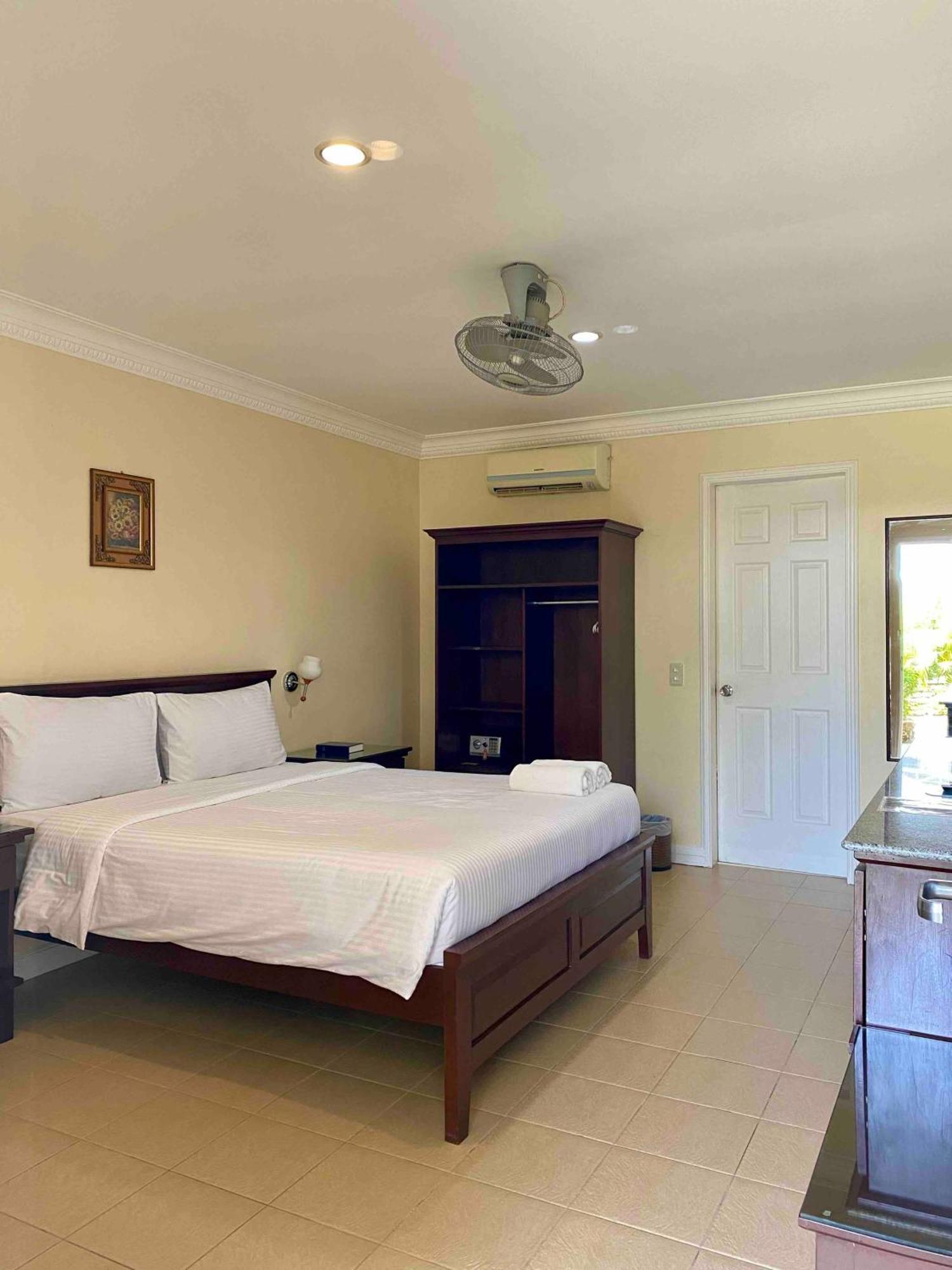 Panglao Regents Park Resort Zewnętrze zdjęcie