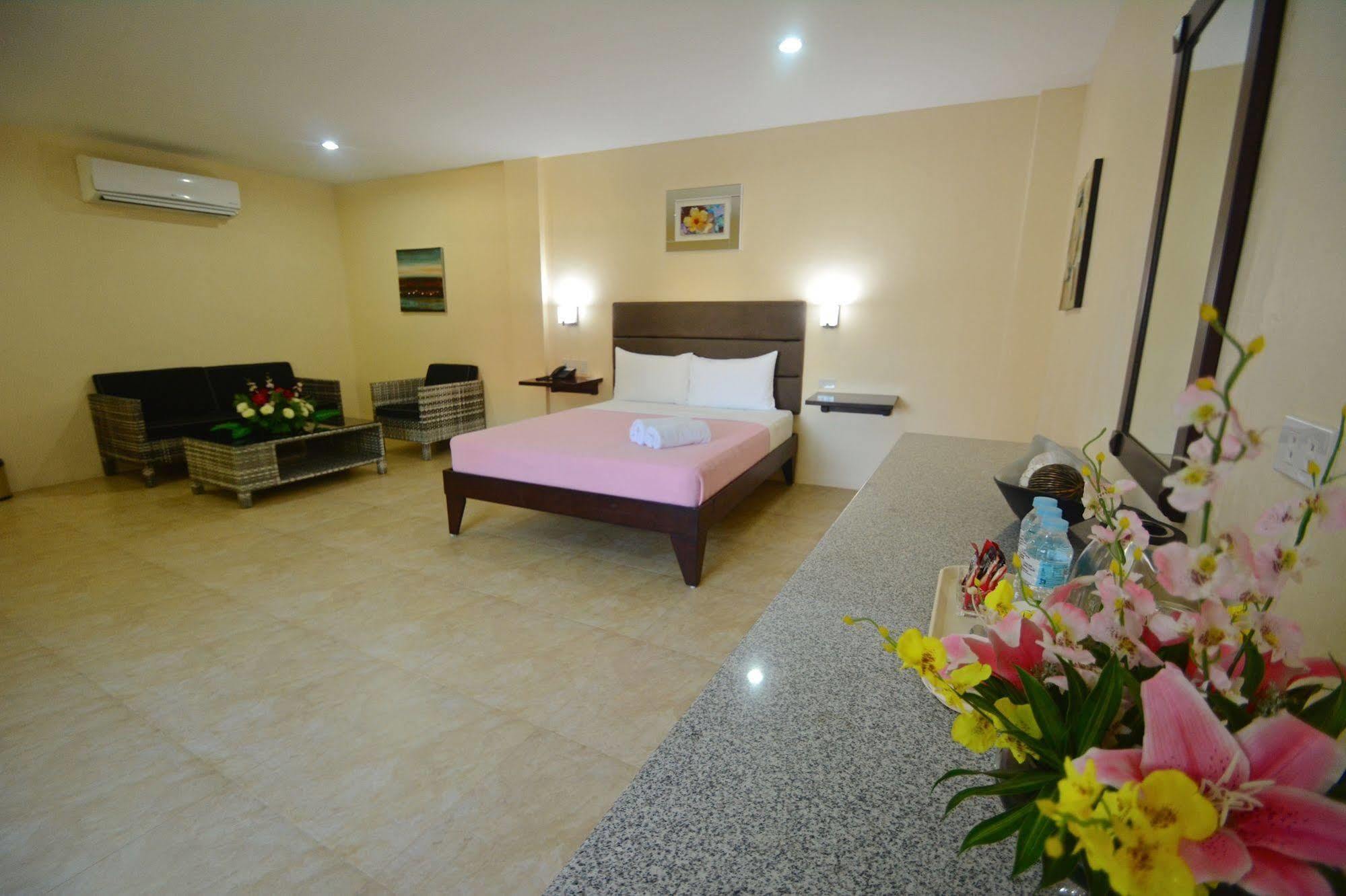 Panglao Regents Park Resort Zewnętrze zdjęcie